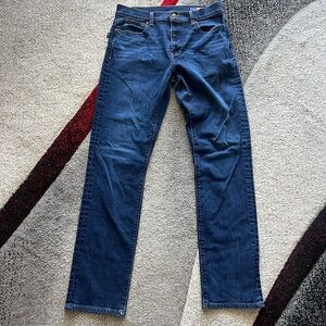 Vineyard Vines Men’s Slim Fit Classic Blue Jeans
